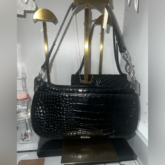 Vince Camuto Black Leather Purse Crossbody - Picture 3 of 7